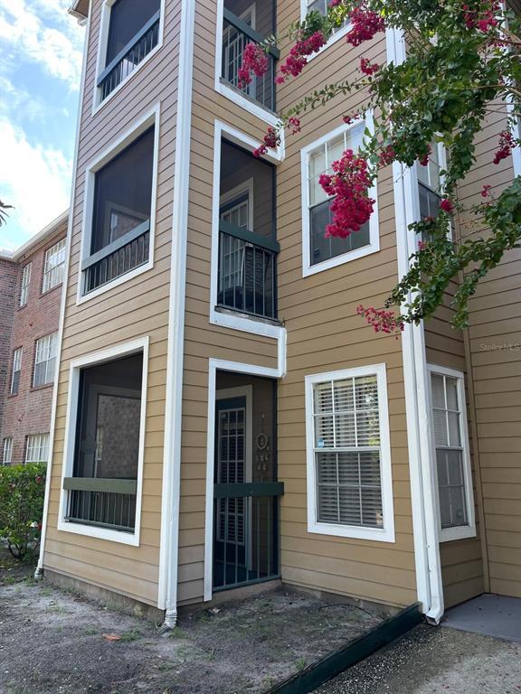 Picture of 4301 Lizshire Lane Unit C-109, Orlando, FL 32822