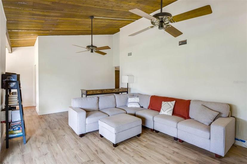 Picture of 200 Maitland Avenue Unit 2, Altamonte Springs FL 32701