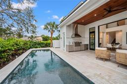 Picture of 1783 Bayview Drive, Sarasota, FL 34239