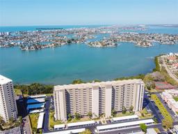 Picture of 7050 Sunset Drive S Unit 203, South Pasadena, FL 33707