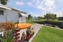 Picture of 126 S Saint Thomas Circle, Apollo Beach, FL 33572