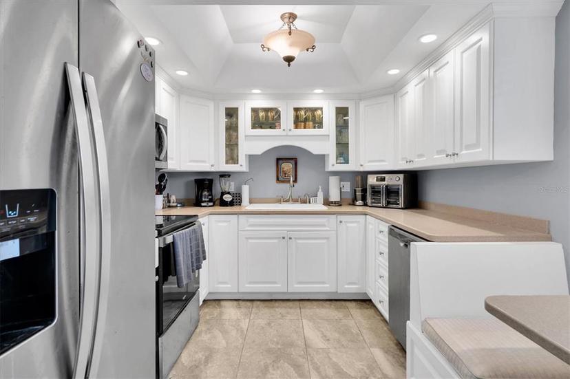 Picture of 5130 Brittany Drive S Unit 106, St Petersburg FL 33715