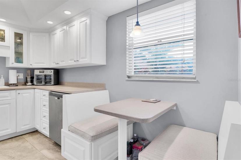Picture of 5130 Brittany Drive S Unit 106, St Petersburg FL 33715