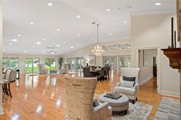 Picture of 2925 W Sligh Avenue, Tampa, FL 33614