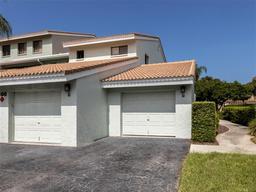 Picture of 600 Carriage House Lane Unit 104, Nokomis, FL 34275
