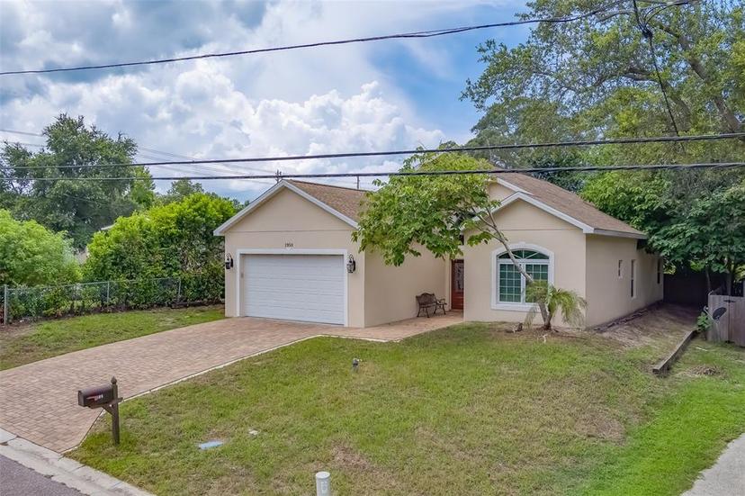Picture of 1950 Lillian Avenue, Tarpon Springs FL 34689