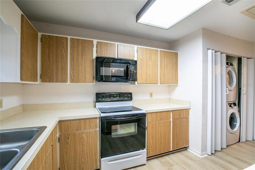 Picture of 832 S Hill Avenue Unit 10, Deland FL 32724