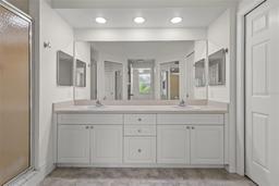 Picture of 960 Starkey Road Unit 5203, Largo, FL 33771