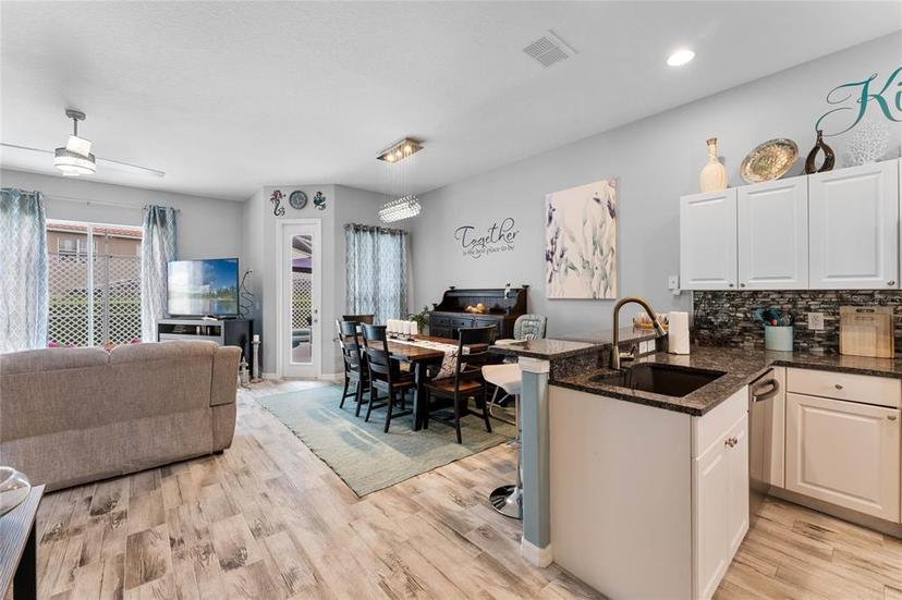 Picture of 618 Brunello Drive, Davenport FL 33897