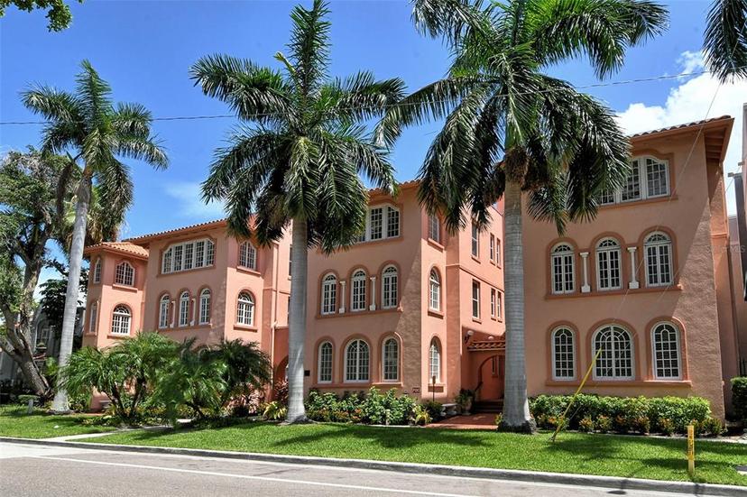 Picture of 1221 N Palm Avenue Unit 305, Sarasota FL 34236