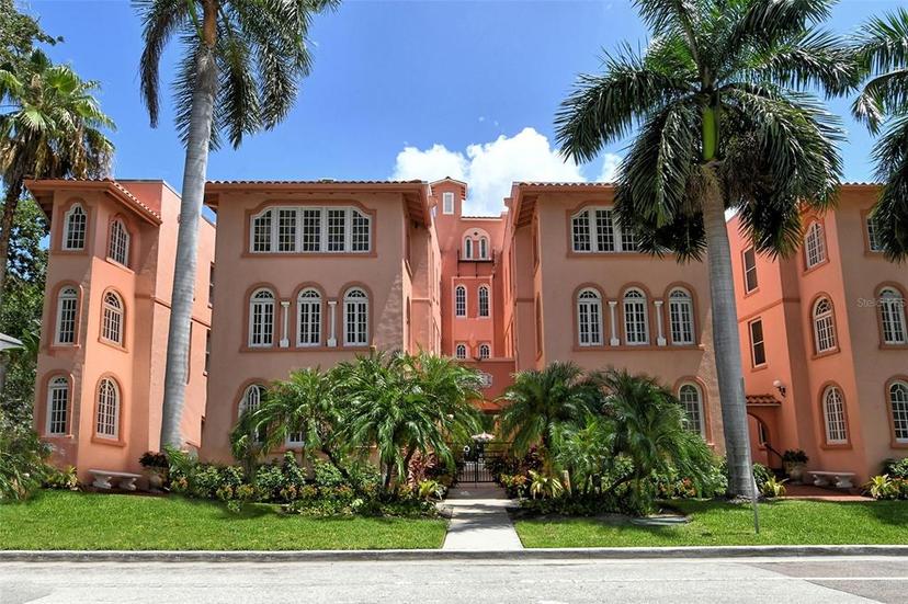 Picture of 1221 N Palm Avenue Unit 305, Sarasota FL 34236