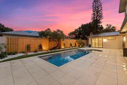 Picture of 1559 Bay Road, Sarasota, FL 34239