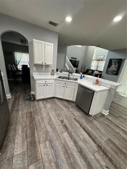 Picture of 18135 Canal Pointe Street, Tampa, FL 33647