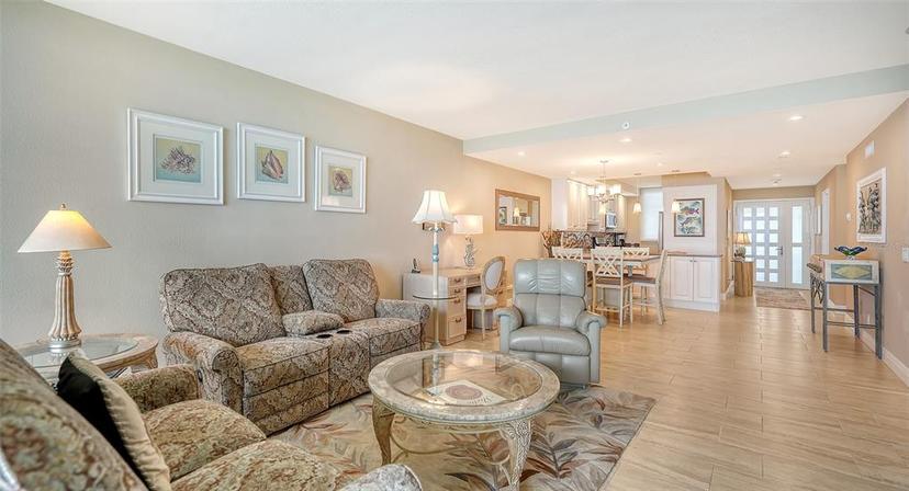 Picture of 1045 Gulf Of Mexico Drive Unit 403, Longboat Key FL 34228