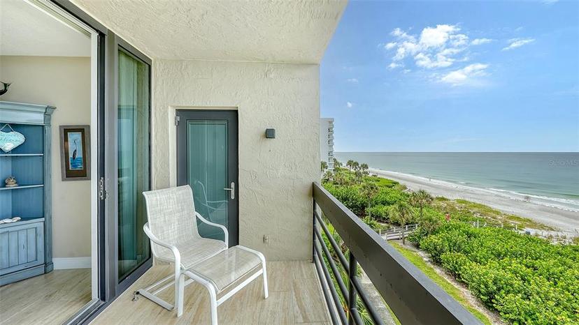 Picture of 1045 Gulf Of Mexico Drive Unit 403, Longboat Key FL 34228