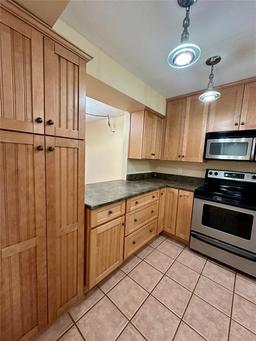Picture of 2851 SW 32Nd Avenue Unit 12, Ocala, FL 34474