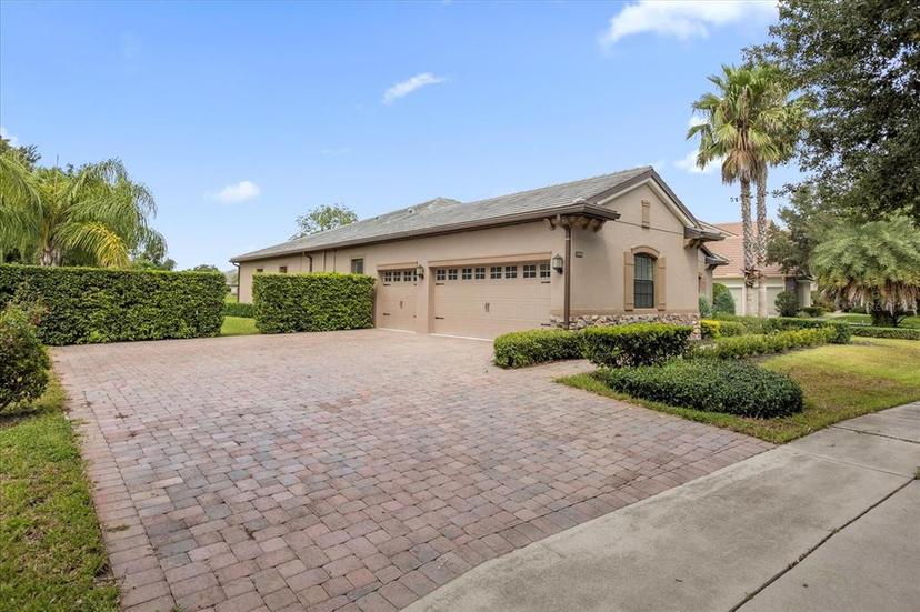 Picture of 25499 Hawks Run Ln, Sorrento FL 32776