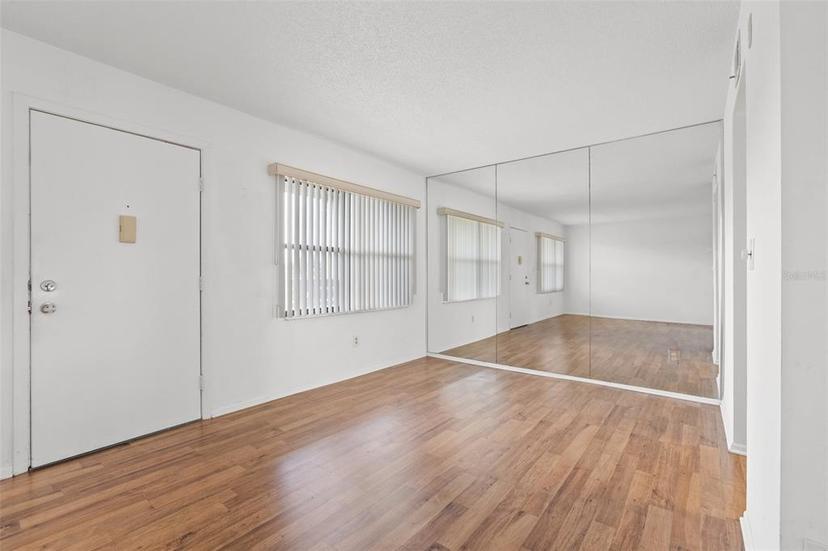 Picture of 5080 Locust Street Ne Unit 329, St Petersburg FL 33703