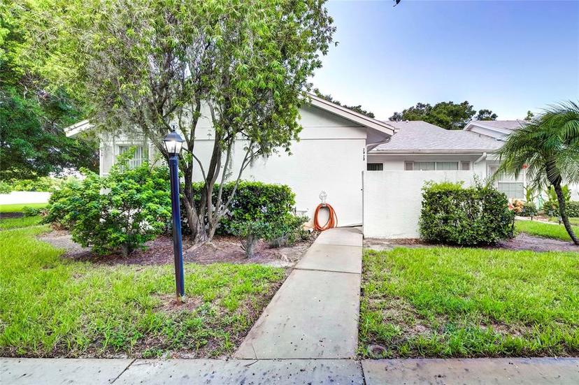 Picture of 2727 Featherstone Drive Unit 2727, Holiday FL 34691
