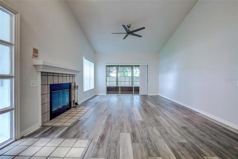 Picture of 2727 Featherstone Drive Unit 2727, Holiday FL 34691