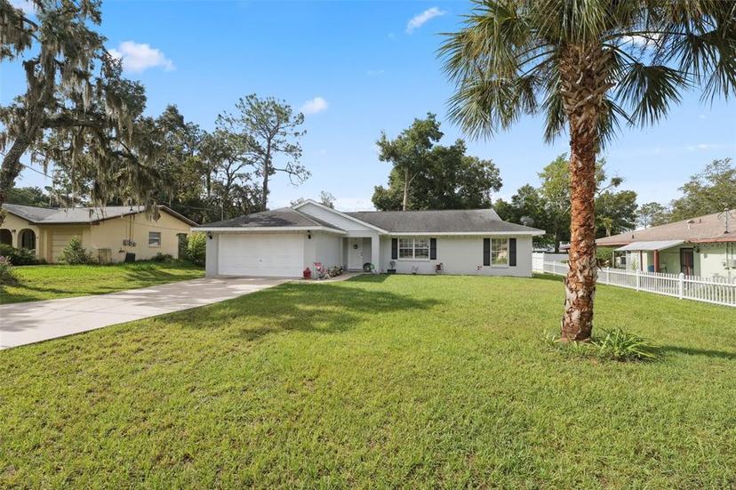 Picture of 1221 Emerson Street, Inverness FL 34450