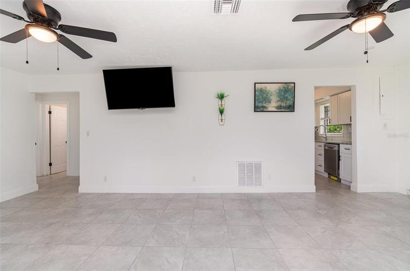 Picture of 21 Cabana Avenue, North Fort Myers FL 33903