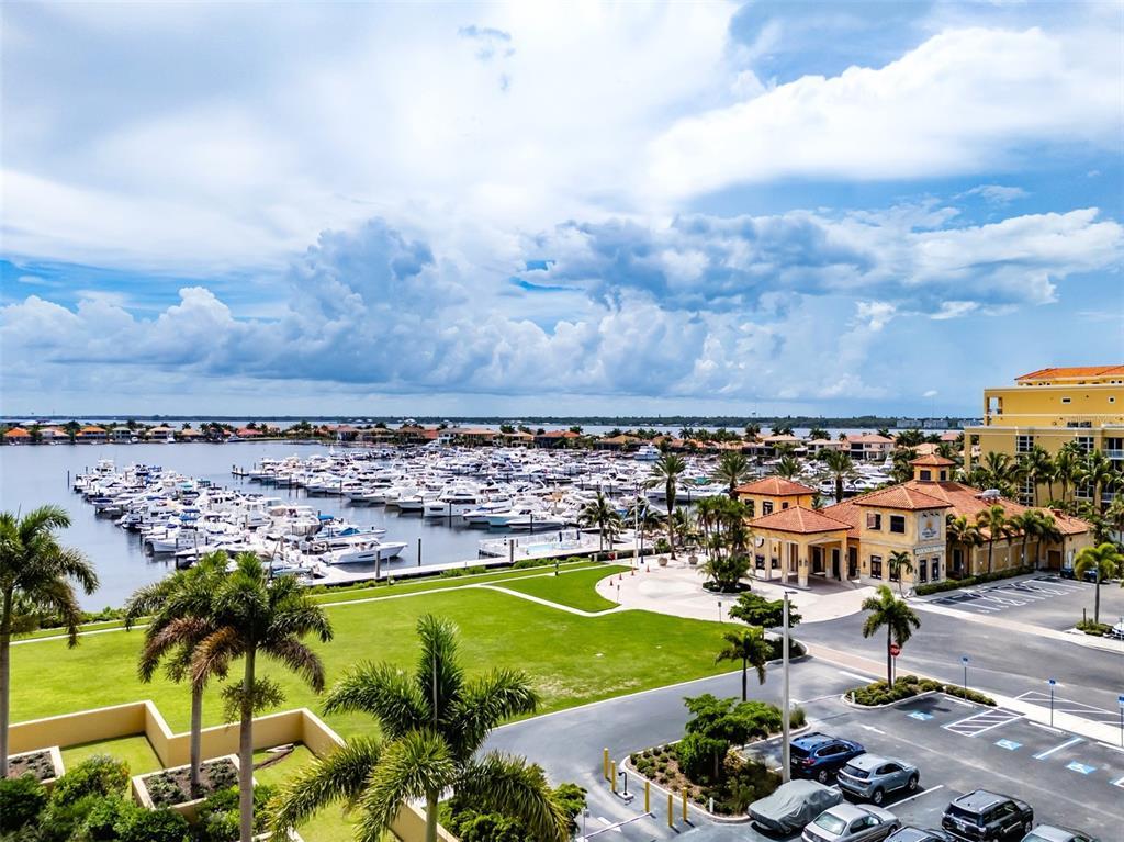 Picture of 130 Riviera Dunes Way Unit 403, Palmetto, FL 34221