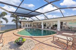 Picture of 374 Severin Road Se, Port Charlotte, FL 33952
