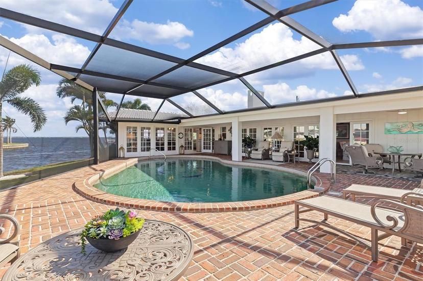 Picture of 374 Severin Road Se, Port Charlotte FL 33952