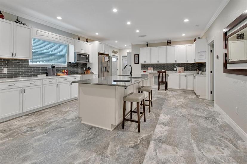 Picture of 407 Douglas Street, New Smyrna Beach FL 32168