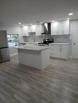 Picture of 317 E 132Nd Avenue, Tampa, FL 33612