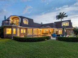 Picture of 815 Tropical Circle, Sarasota, FL 34242
