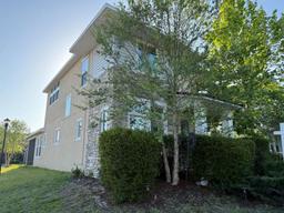 Picture of 6013 Caldera Ridge Drive, Lithia, FL 33547