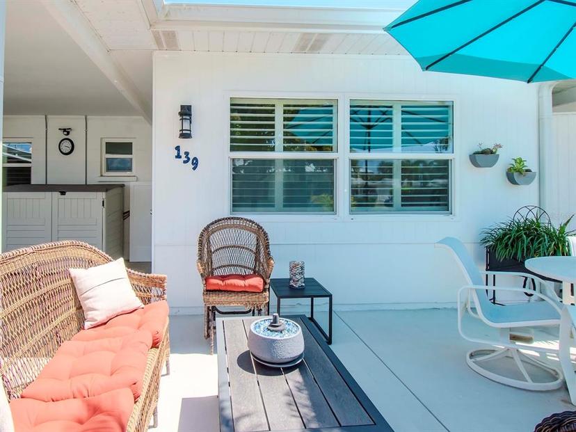 Picture of 139 Field Avenue E Unit 139, Venice FL 34285