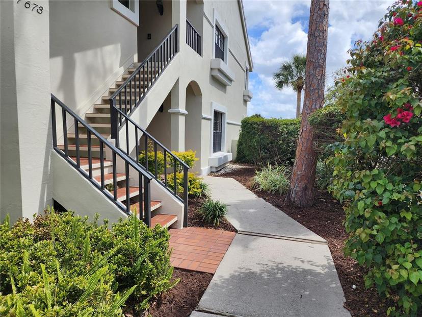 Picture of 7673 Fairway Woods Drive Unit 706, Sarasota FL 34238