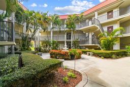 Picture of 2700 Bayshore Boulevard Unit 3308, Dunedin, FL 34698