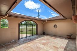 Picture of 25 N Country Club Drive, Crystal River, FL 34429
