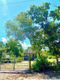 Picture of 15898 NE 236Th Lane, Fort Mc Coy, FL 32134