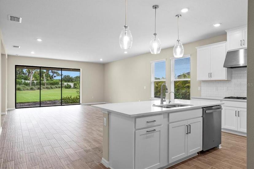 Picture of 9292 Tequila Sunrise Dr, Sarasota FL 34241
