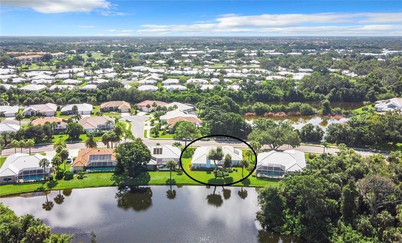Picture of 490 Lake Of The Woods Drive, Venice FL 34293