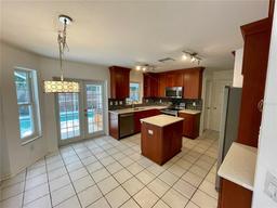 Picture of 4031 Quail Briar Drive, Valrico, FL 33596