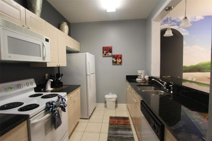Picture of 2305 Silver Palm Drive Unit 302, Kissimmee FL 34747