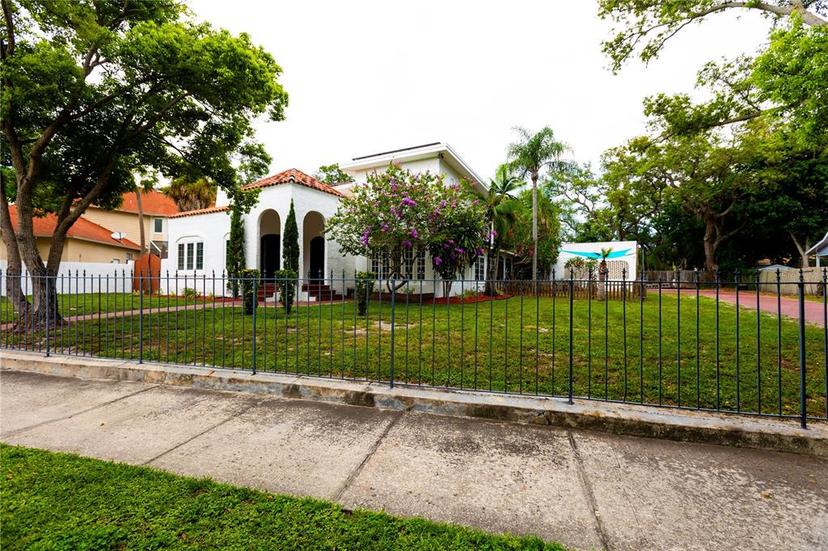 Picture of 5501 Bates Street, Seminole FL 33772