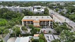 Picture of 1650 Pine Tree Lane Unit 103, Sarasota, FL 34236