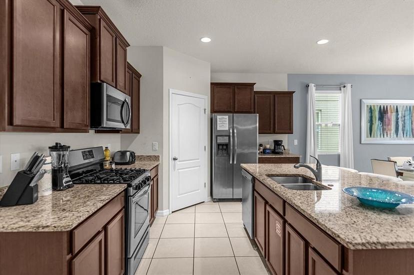 Picture of 7028 Oakwood Street, Davenport FL 33837