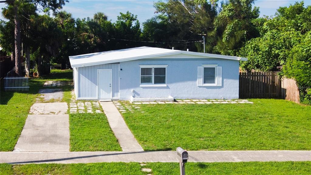 Picture of 8495 Cristobal Avenue, North Port, FL 34287