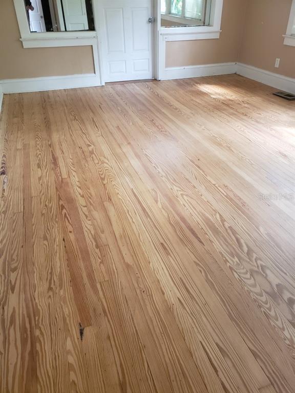 Picture of 724 N Oleander Avenue, Daytona Beach FL 32118