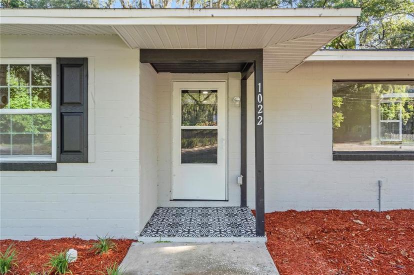 Picture of 1022 NE 8Th Avenue, Gainesville FL 32601