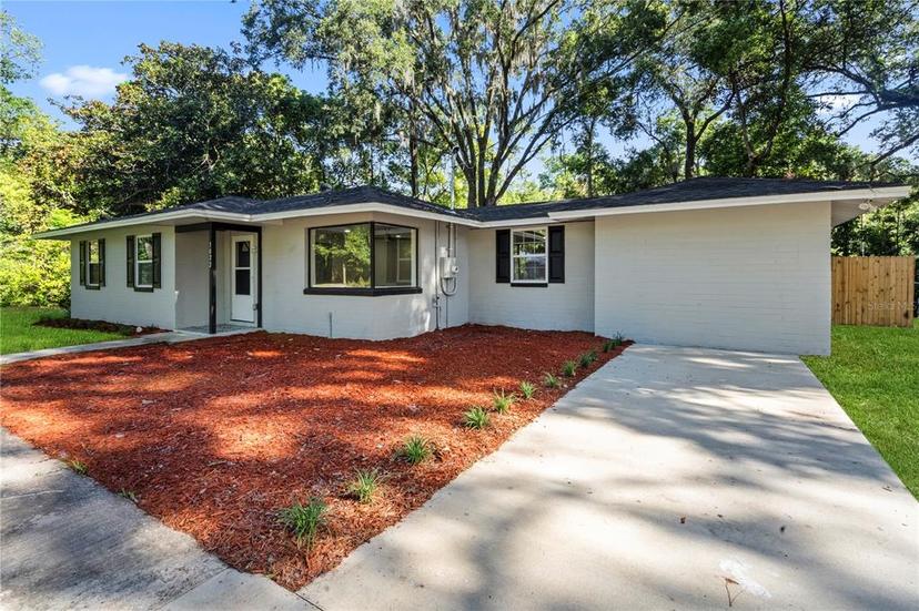 Picture of 1022 NE 8Th Avenue, Gainesville FL 32601