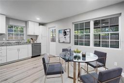 Picture of 1022 NE 8Th Avenue, Gainesville, FL 32601